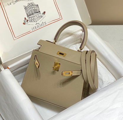 KELLY MINI 20 BAG IN TAN BROWN CALFSKIN WITH GOLD HARDWARE