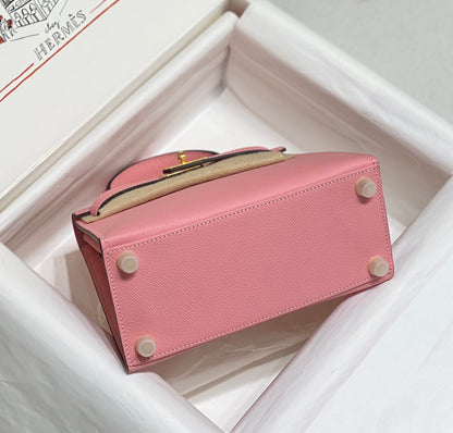 KELLY MINI 20 BAG IN ROUGE PINK CALFSKIN WITH GOLD HARDWARE
