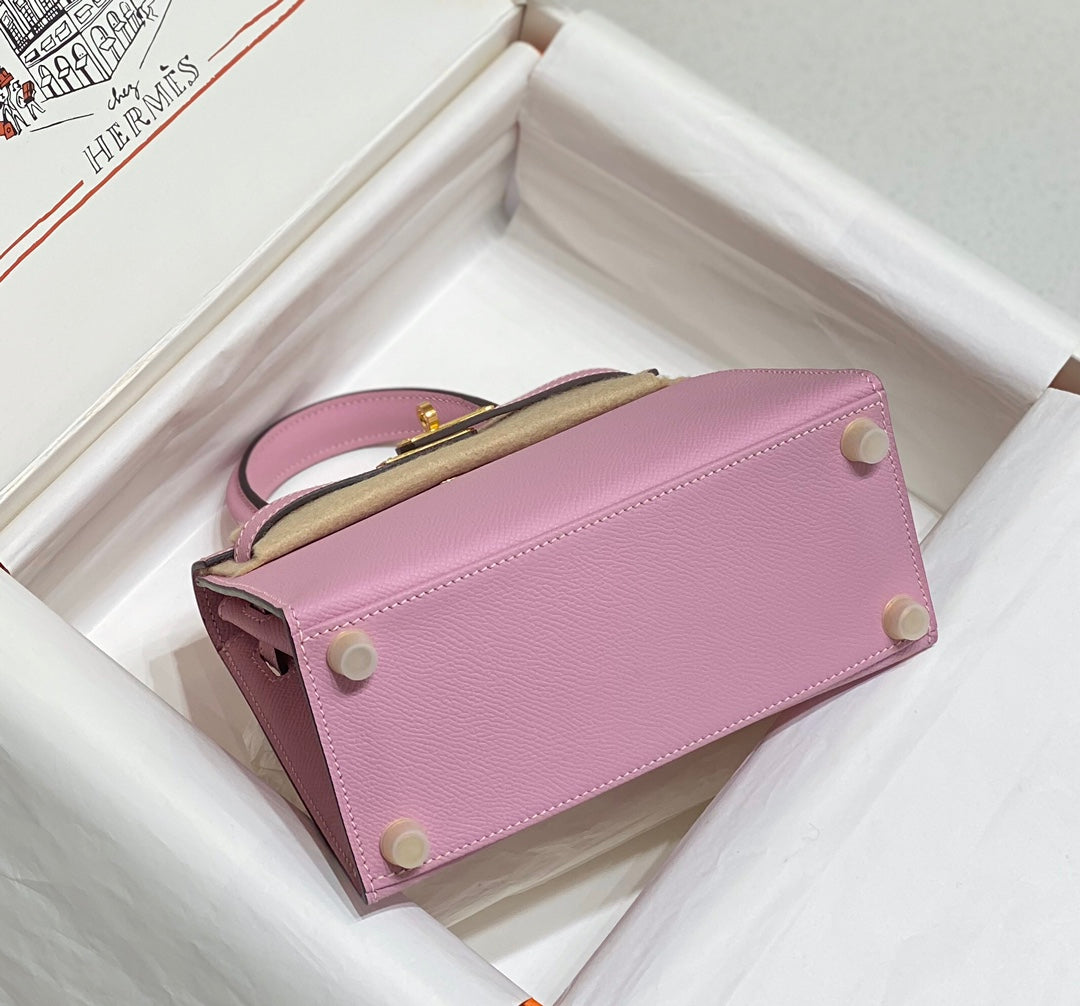 KELLY MINI 20 BAG IN BABY PINK CALFSKIN WITH GOLD HARDWARE