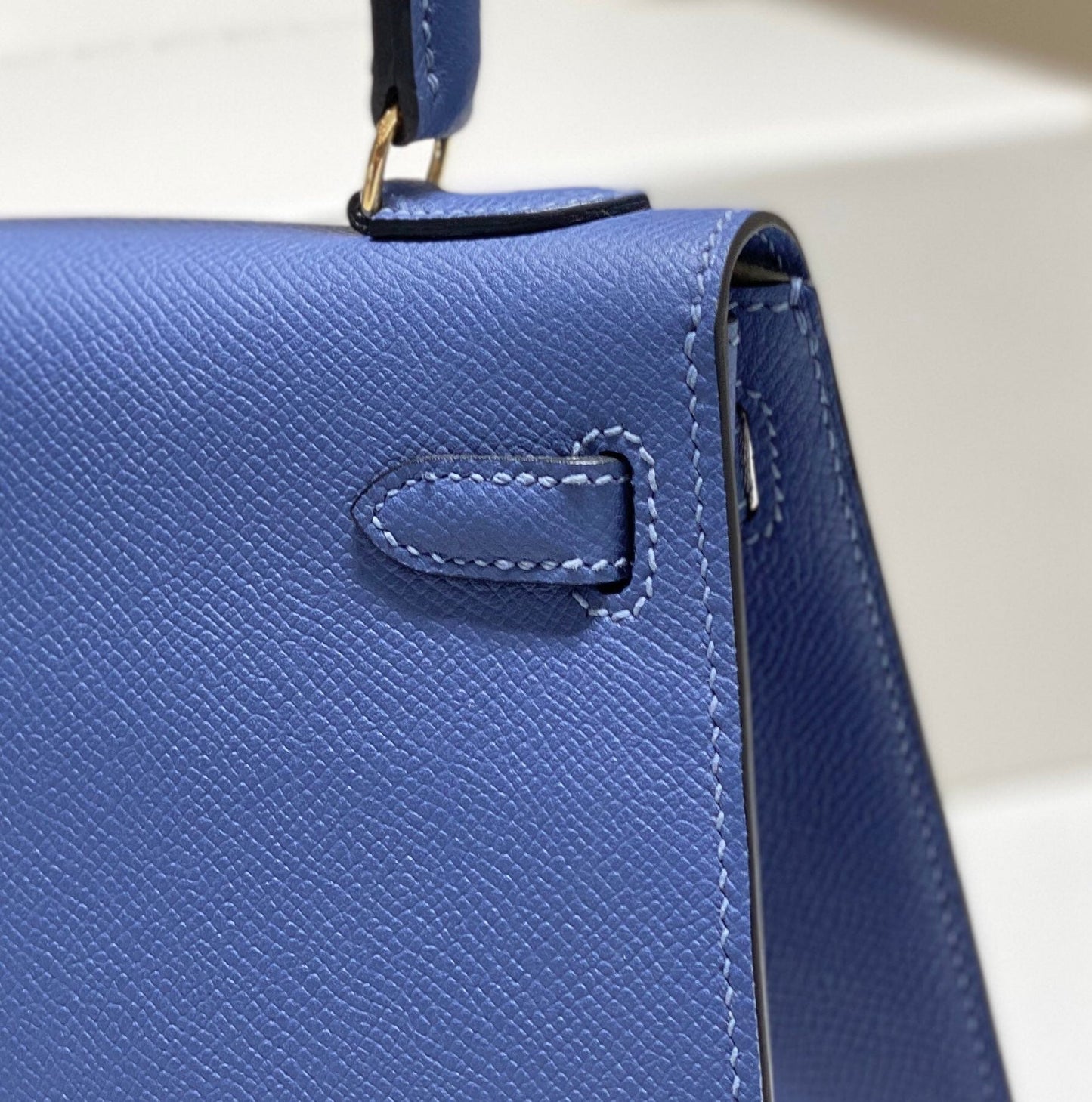 KELLY MINI 20 BAG IN AZURE BLUE CALFSKIN WITH GOLD HARDWARE