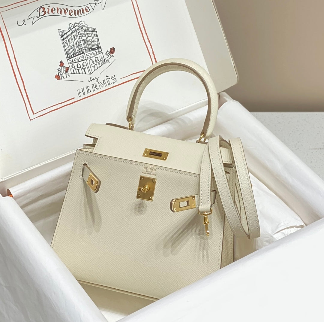 KELLY MINI 20 BAG IN WHITE CALFSKIN WITH GOLD HARDWARE