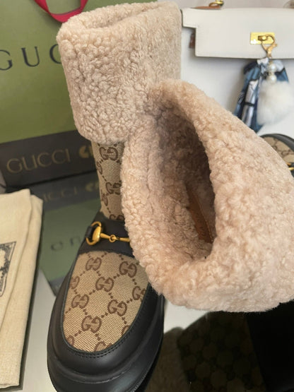 HORSEBIT SNOW ANKLE BOOTS IN ECRU BEIGE MONOGRAM JACQUARD FABRIC MIX BLACK CALFSKIN AND LAMB WOOL LINING
