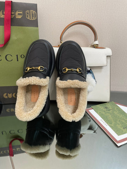 GG LOAFER IN BLACK CALFSKIN WITH BEIGE WOOL LINING