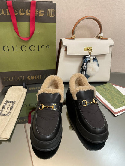 GG LOAFER IN BLACK CALFSKIN WITH BEIGE WOOL LINING