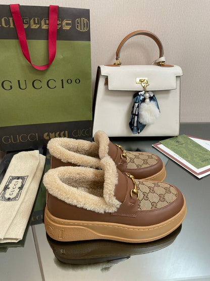 GG LOAFER IN PEANUT BROWN JACQUARD AND CHOCOLATE BROWN CALFSKIN WITH BEIGE WOOL LINING