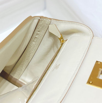 MINI 24/24 21CM IN OFF WHITE EVERCOLOR CALFSKIN GOLD KELLY BUCKLE