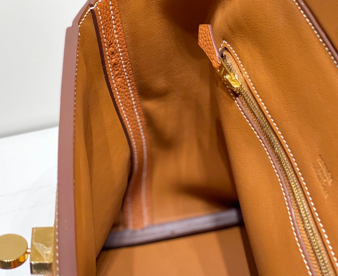 MINI 24/24 29CM IN ORANGE MINIMUM EVERCOLOR CALFSKIN GOLD KELLY BUCKLE