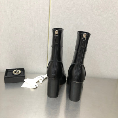 HIGH HEEL ANKLE BOOTS IN BLACK CALFSKIN