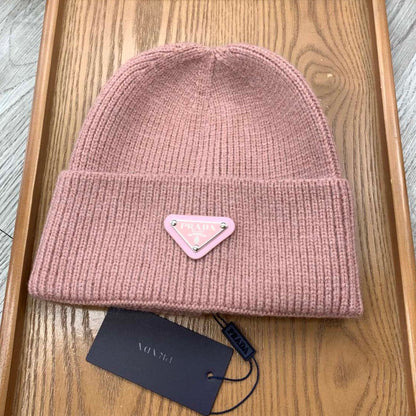 BEANIIE HAT IN CREPE PINK WOOL 335034