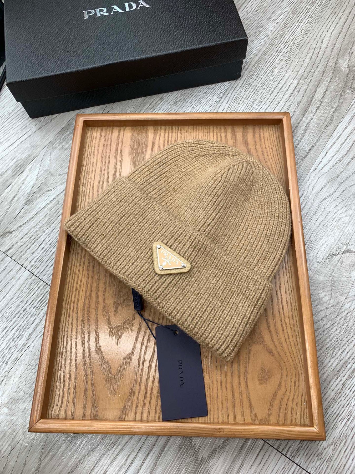 BEANIIE HAT IN CAMEL BROWN WOOL 335038