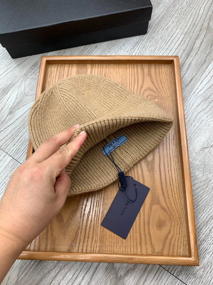 BEANIIE HAT IN CAMEL BROWN WOOL 335038