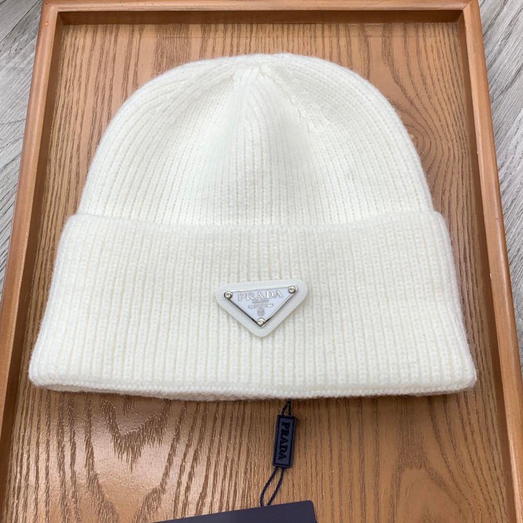 BEANIIE HAT IN WHITE WOOL 335040