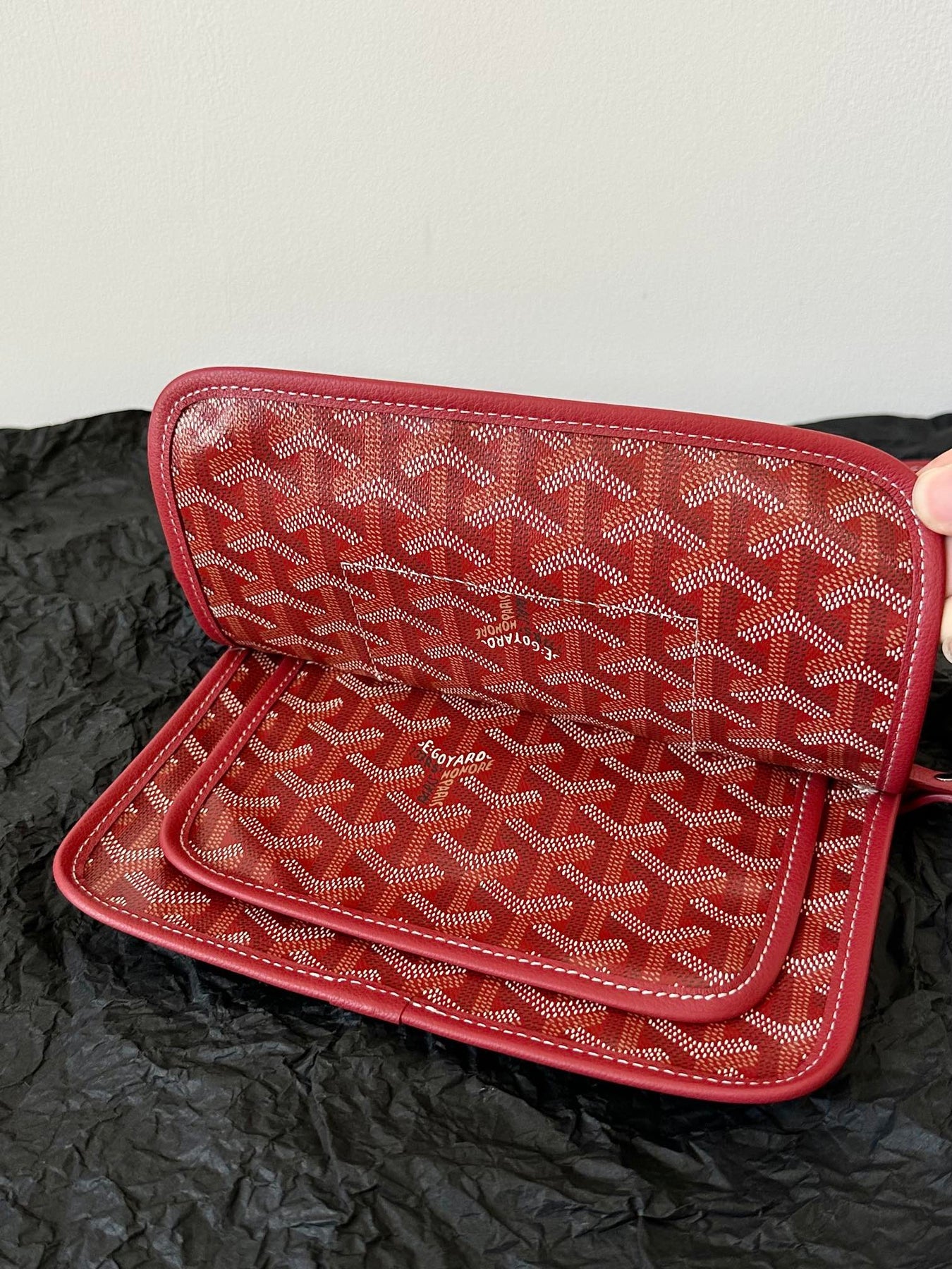 PLUMET POCKET WALLET 20 IN CLASSIC RED GOYARDINE CANVAS AND LAMBSKIN TRIM