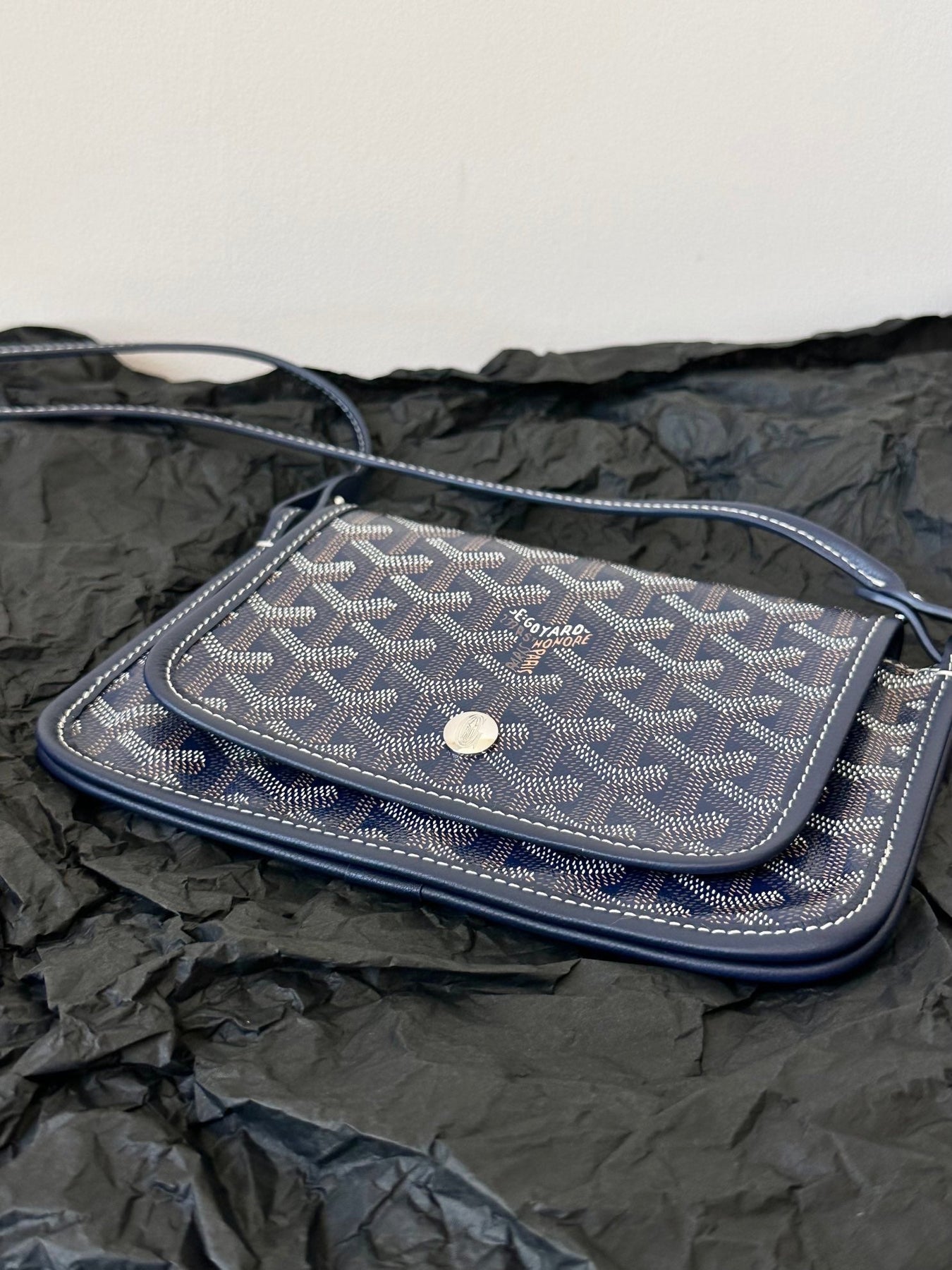 PLUMET POCKET WALLET 20 IN NAVY BLUE GOYARDINE CANVAS AND LAMBSKIN TRIM