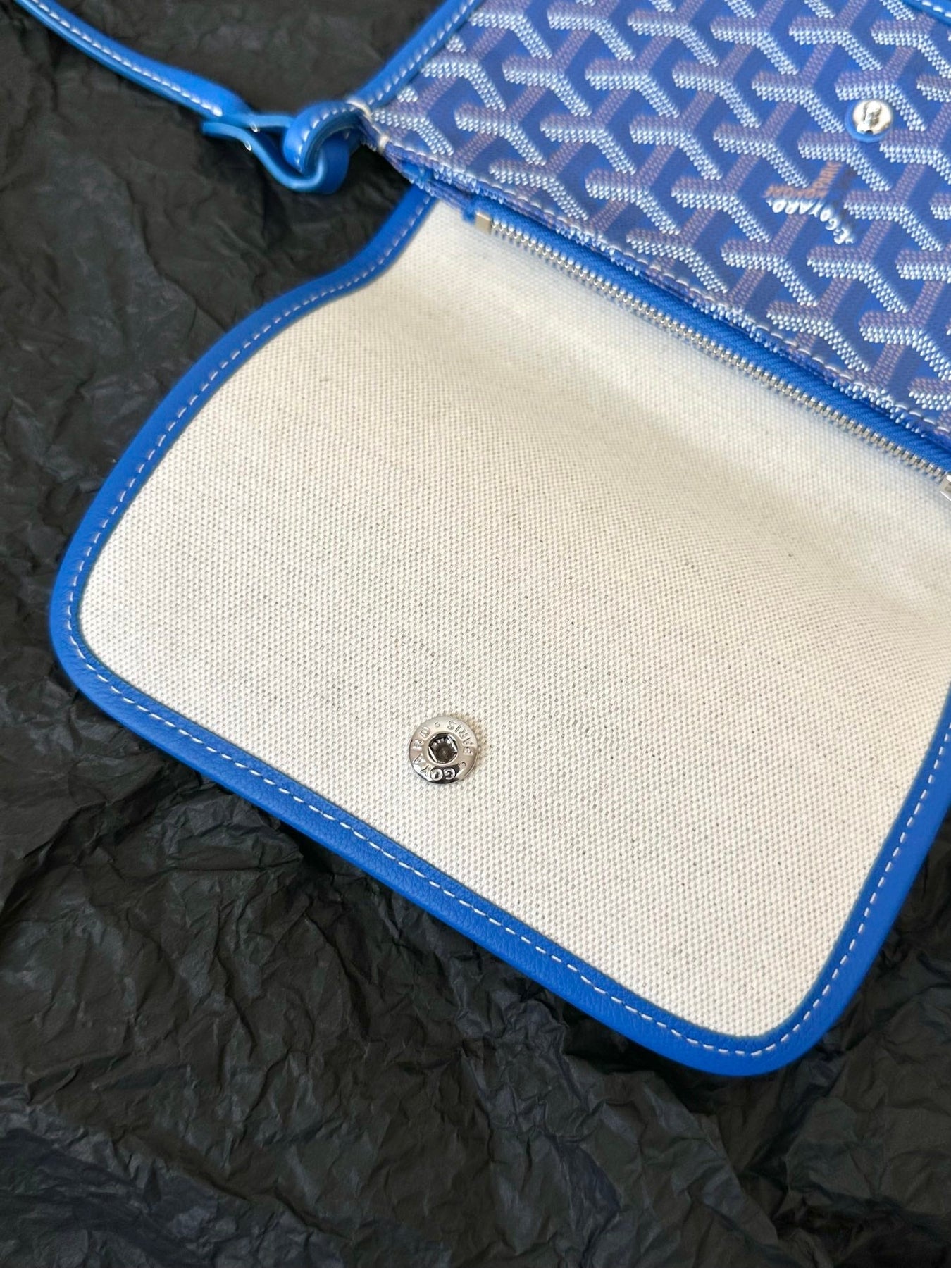 PLUMET POCKET WALLET 20 IN SAPPHIRE BLUE GOYARDINE CANVAS AND LAMBSKIN TRIM