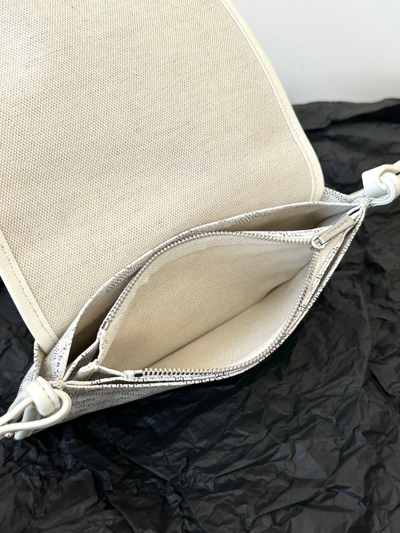 PLUMET POCKET WALLET 20 IN WHITE GOYARDINE CANVAS AND LAMBSKIN TRIM