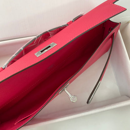 KELLY CUT 31 IN CHERRY RED CALFSKIN WITH SILVER HARDWARE