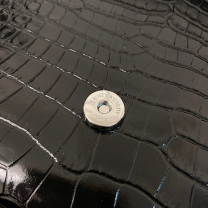 KATE TASSEL 24 CROCODILE PATTERN CALFSKIN BLACK WITH SILVER LOGO