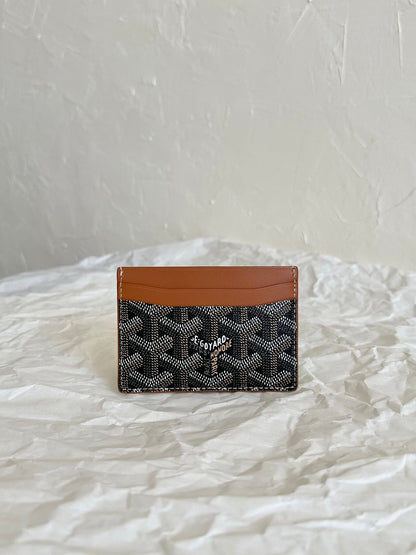 SAINT-SULPICE CARD WALLET 10 IN BLACK GOYARDINE CANVAS AND TAN CALFSKIN