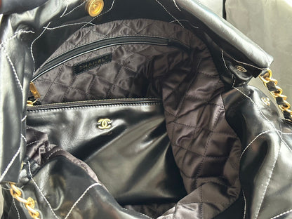 CC LARGE 42 HANDBAG IN BLACK SHINY CALFSKIN GOLD HARDWARE