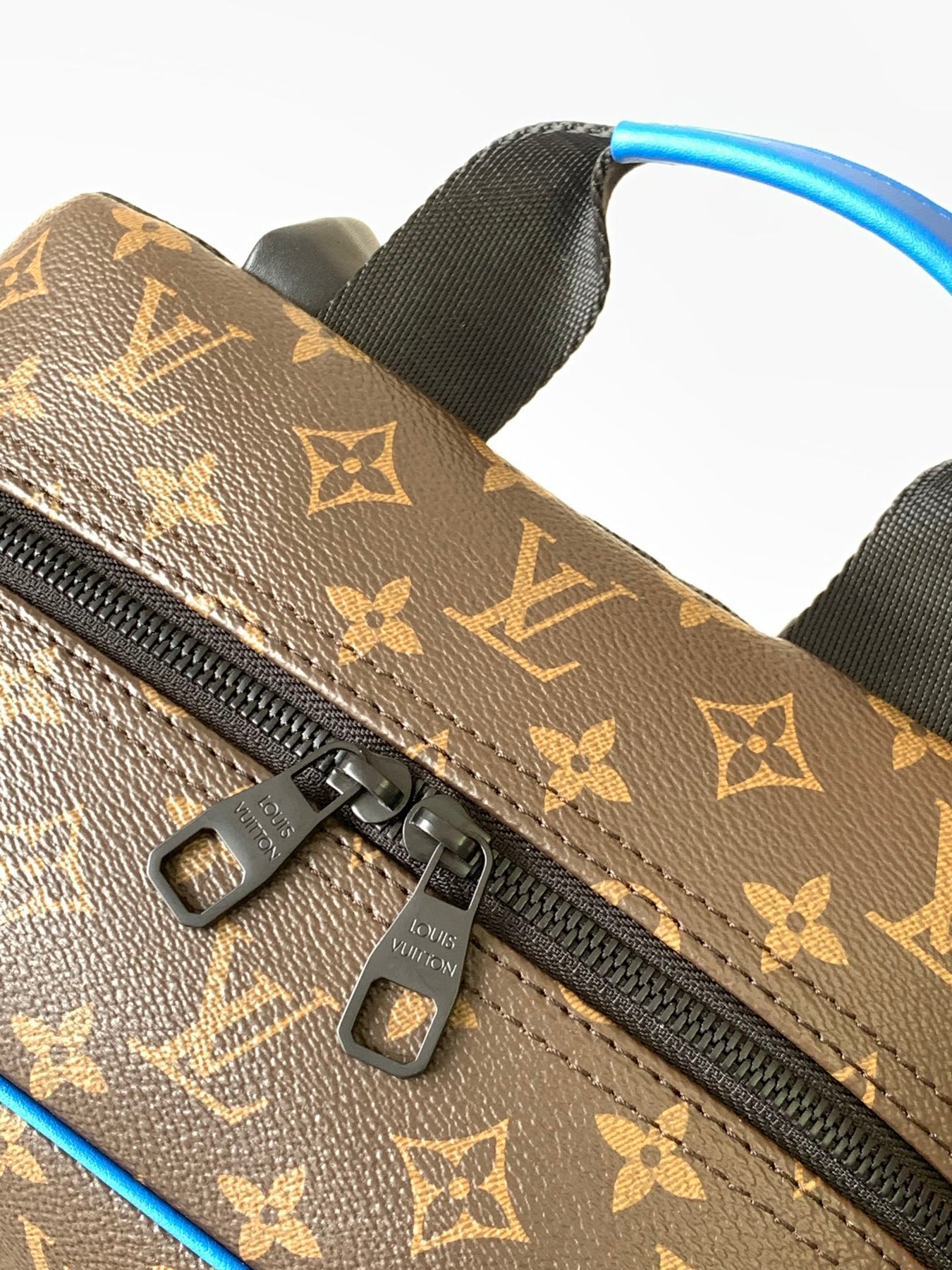 DEAN BACKPACK 42 IN BLUE AND BROWN MONOGRAM CANVAS