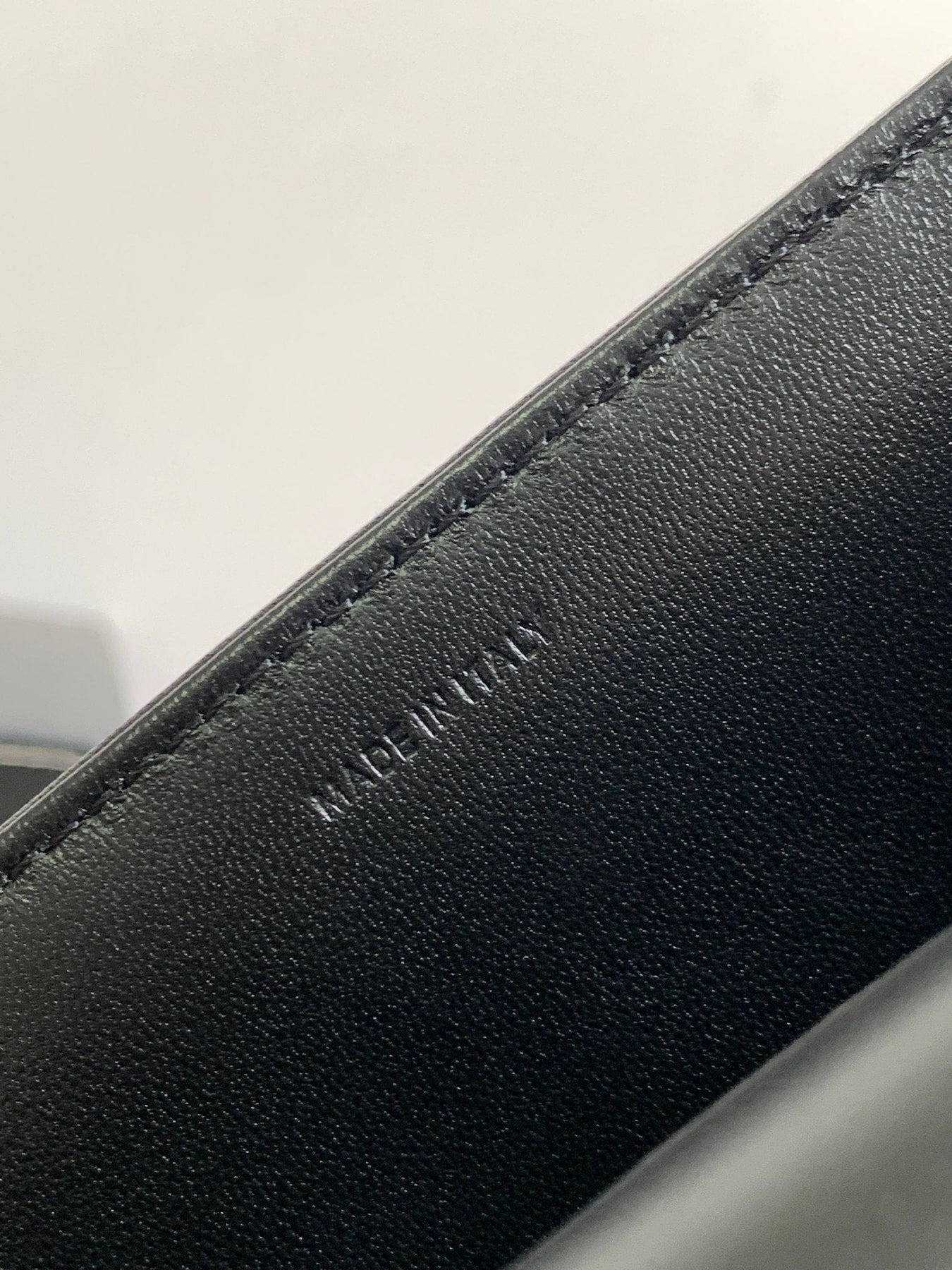 MONOCHROME 24 QUILTED BLACK LAMBSKIN CHAIN SHOUDER BAG