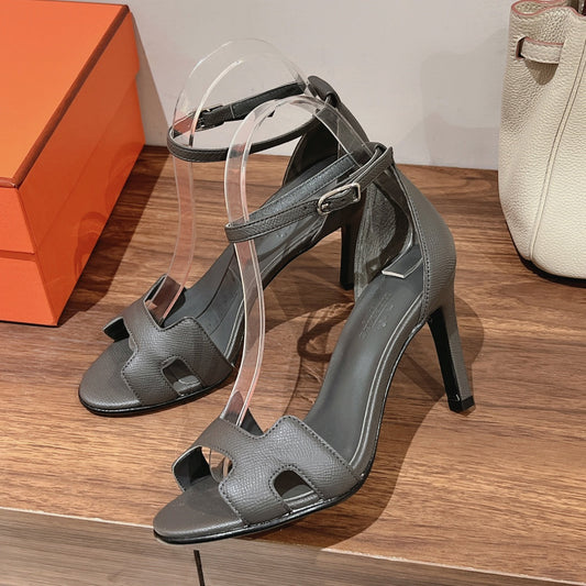 PREMIERE 105 SANDAL IN DARK GRAY CALFSKIN