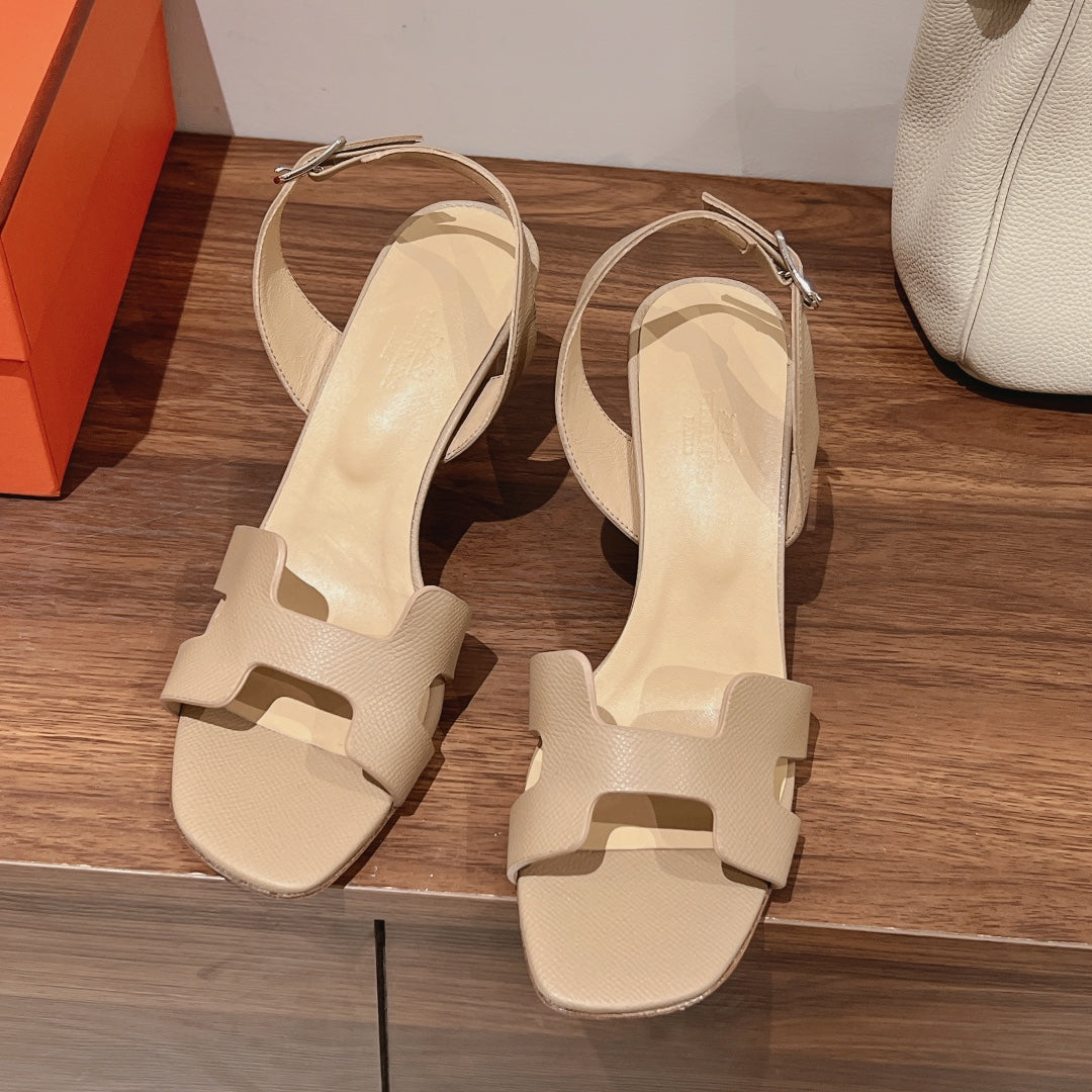 HOLY 75 SANDAL IN BISQUE BEIGE GRAINED CALFSKIN
