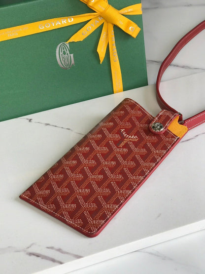 MONTMARTRE GM CASE 18 IN CLASSIC RED GOYARDINE CANVAS