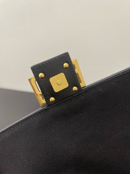 FENDI 26 BAGUETTE BLACK NAPPA LEATHER BAG WITH GOLD HARDWARE