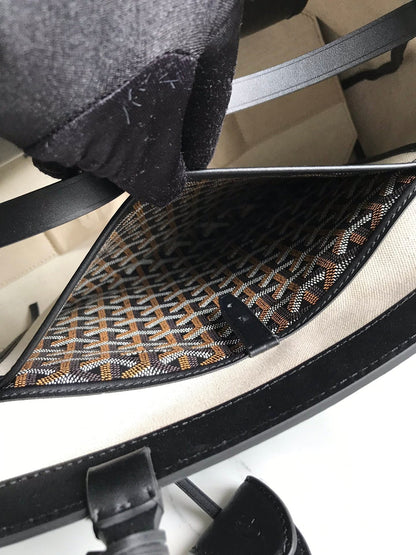 BELLECHASSE BIAUDE PM BAG 36 IN BLACK GOYARDINE CANVAS AND CALFSKIN TRIM