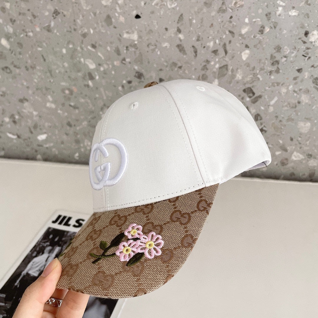 BAKER BOY CAP IN WHITE MIX CAMEL BROWN MONOGRAM JACQUARD FABRIC 136303