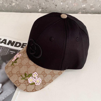 BAKER BOY CAP IN BLACK MIX CAMEL BROWN MONOGRAM JACQUARD FABRIC 136304