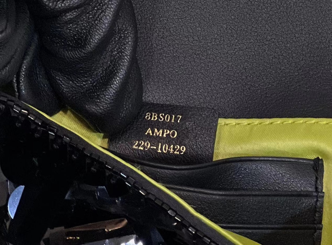 BAGUETTE MINI 19 IN BLACK SEQUINS GOLD HARDWARE