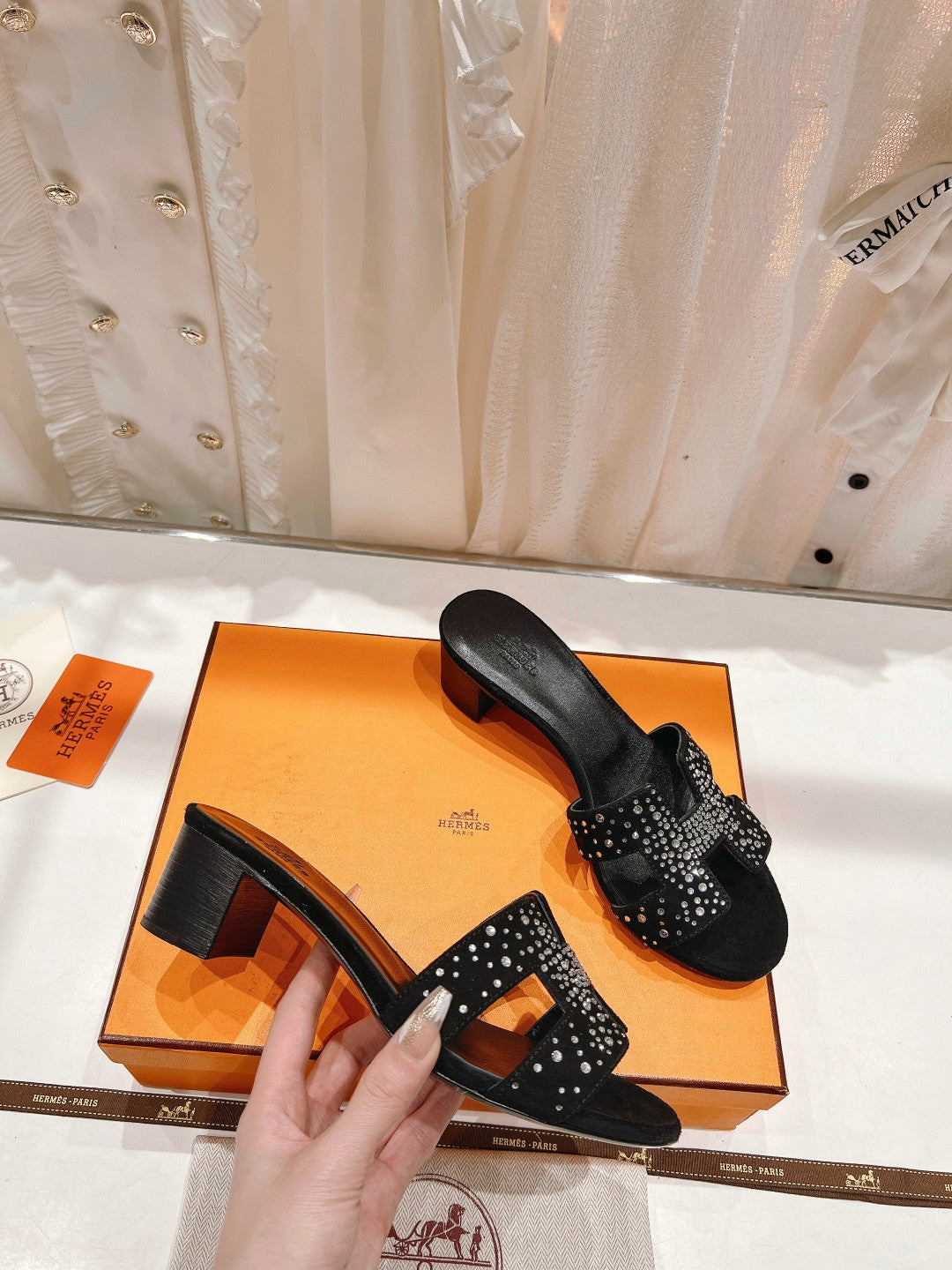 0ASIS SANDALS BLACK LAMBSKIN ATTACH CRYSTAL