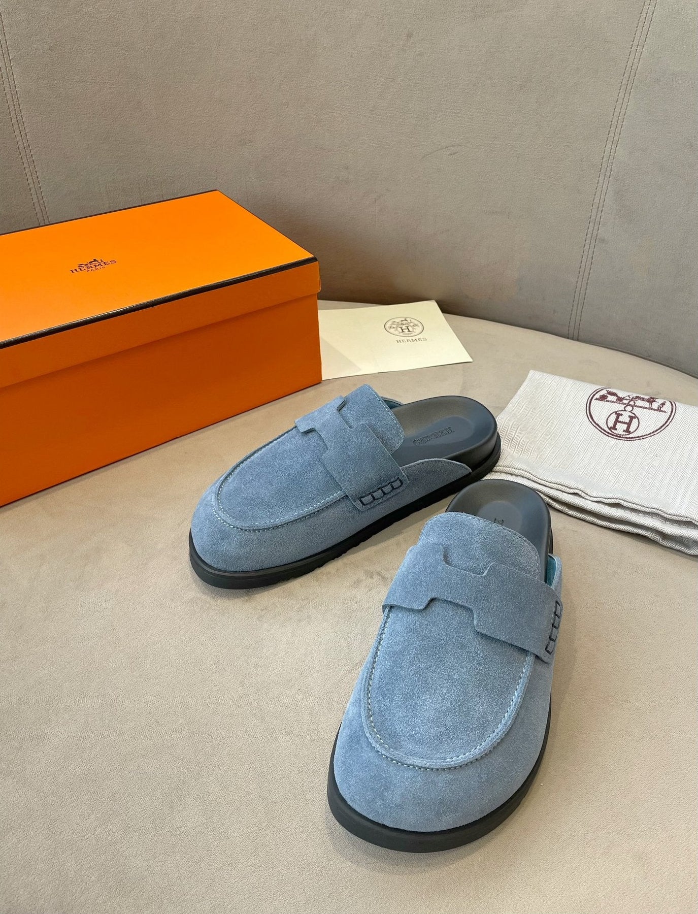 G0 MULE SKY SUEDE