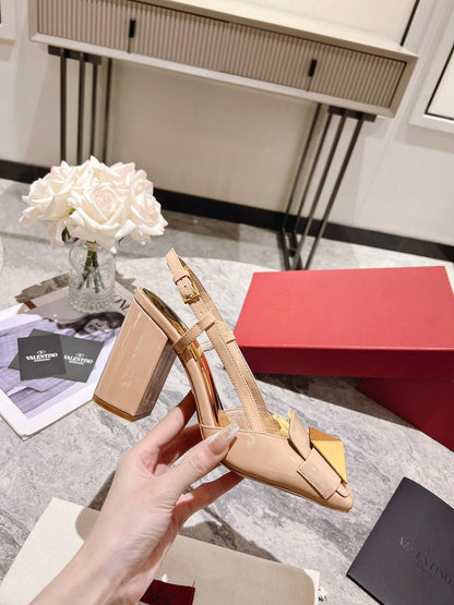 ONE STUD BEIGE TAN PATENT LEATHER LACE-UP HIGH HEELS 85 MM