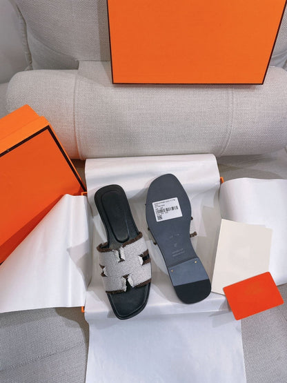 0RAN SANDAL BLACK CANVAS