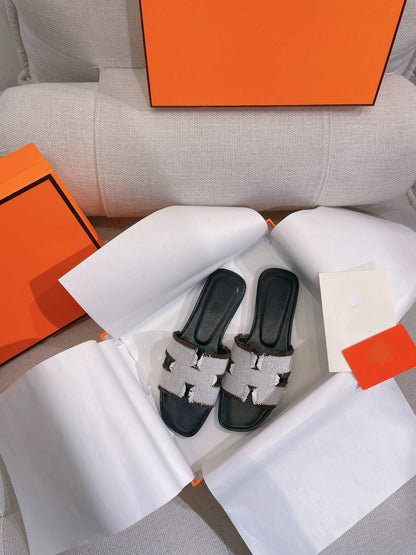 0RAN SANDAL BLACK CANVAS