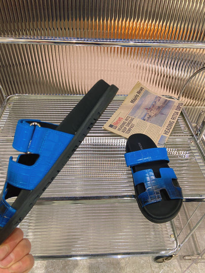 CHYPRE SANDAL OMBRE BLACK COBALT CALFSKIN