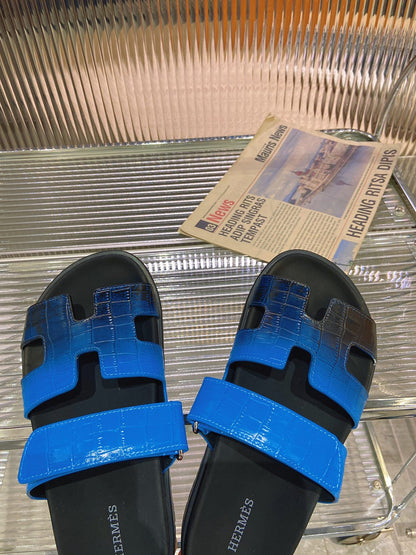 CHYPRE SANDAL OMBRE BLACK COBALT CALFSKIN