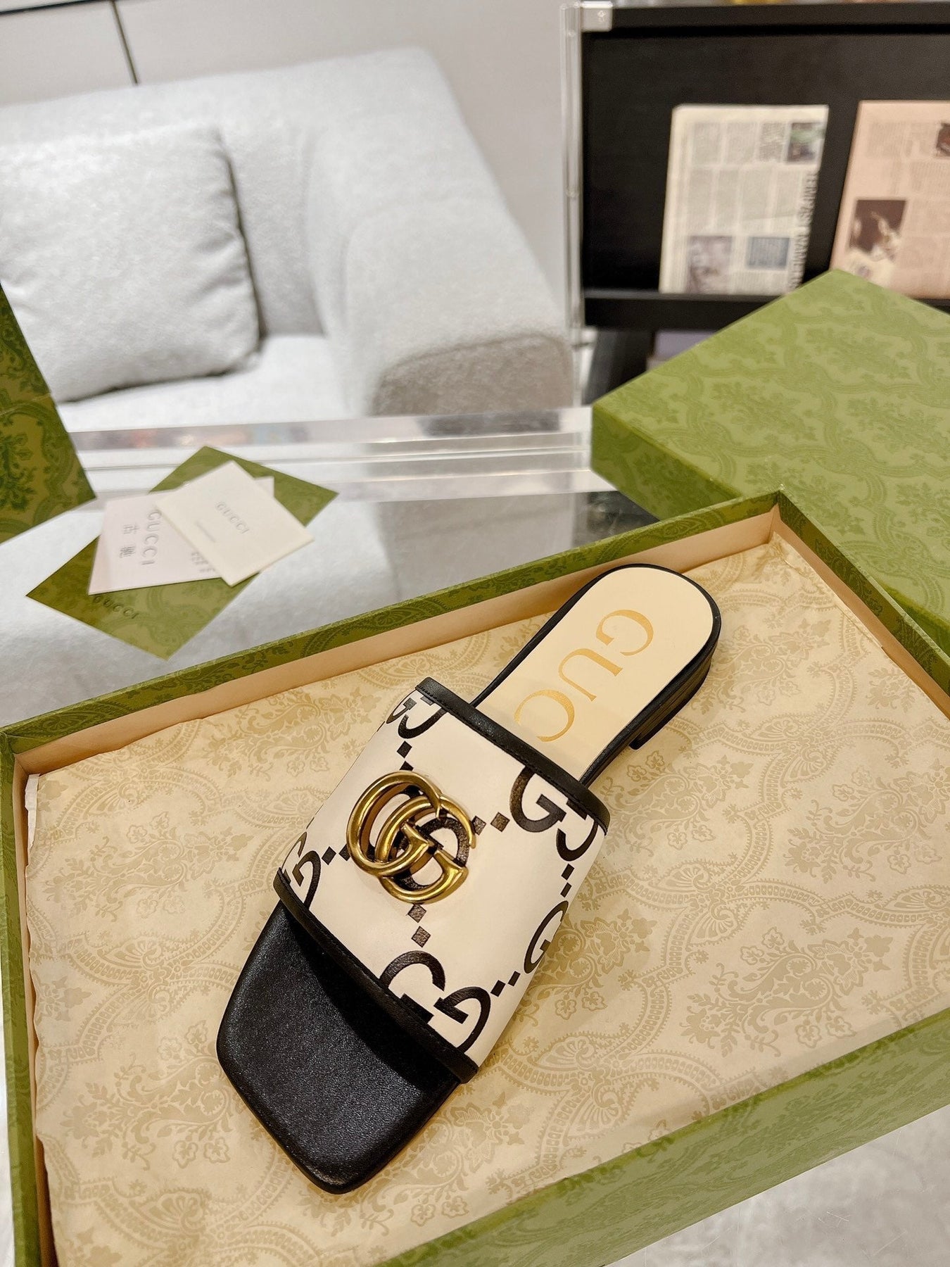 GG EXCLUSIVE SLIDE SANDAL BLACK AND CREAM CALFSKIN