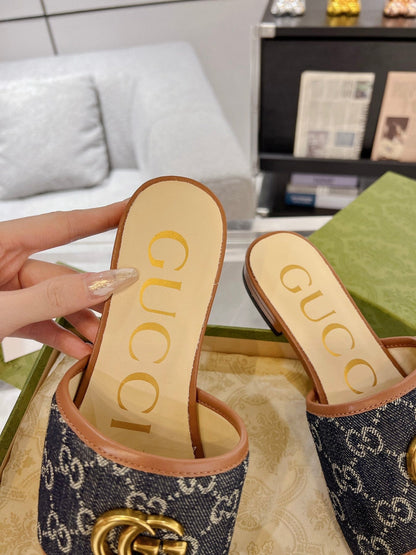 GG EXCLUSIVE SLIDE SANDAL CARAMEL AND BLACK FABRIC