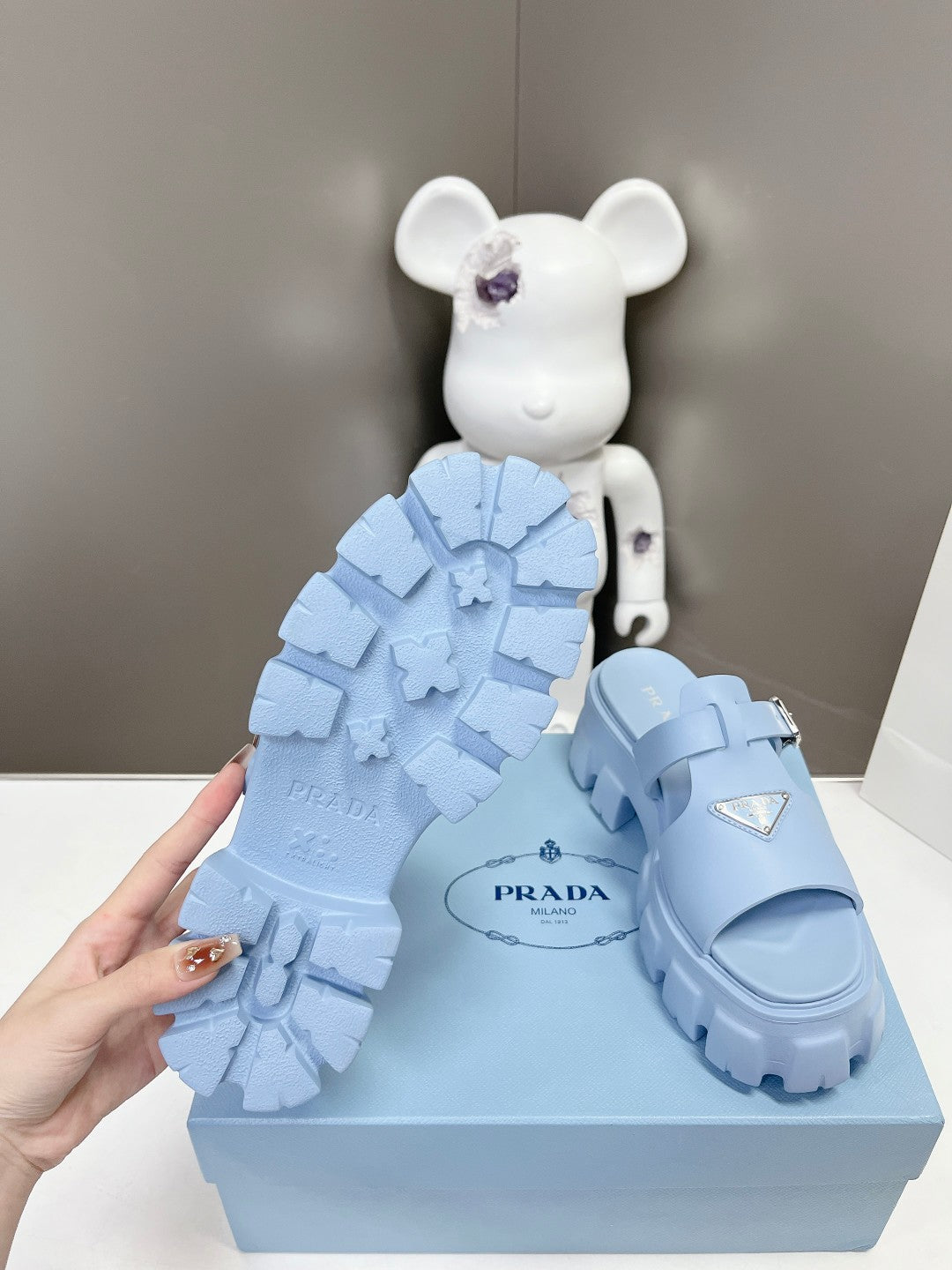 MONOLITH SLIPPER SANDALS IN SKY BLUE RUBBER