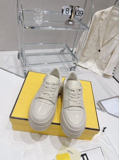 FENDI LOW-TOP TRAINER IN WHITE CALFSKIN