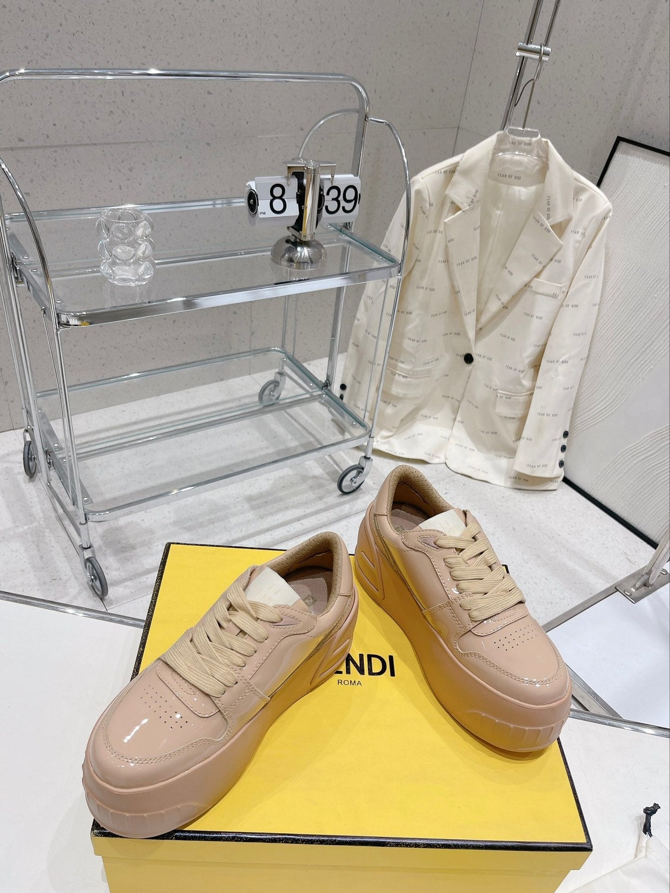 FENDI LOW-TOP TRAINER IN TAN BEIGE CALFSKIN