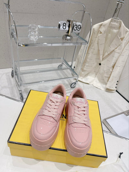 FENDI LOW-TOP TRAINER IN LIGHT PINK CALFSKIN