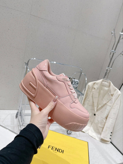 FENDI LOW-TOP TRAINER IN LIGHT PINK CALFSKIN