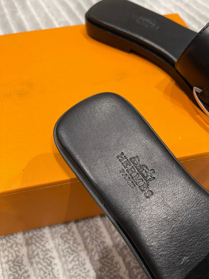 GABRIEL SANDAL BLACK CALFSKIN