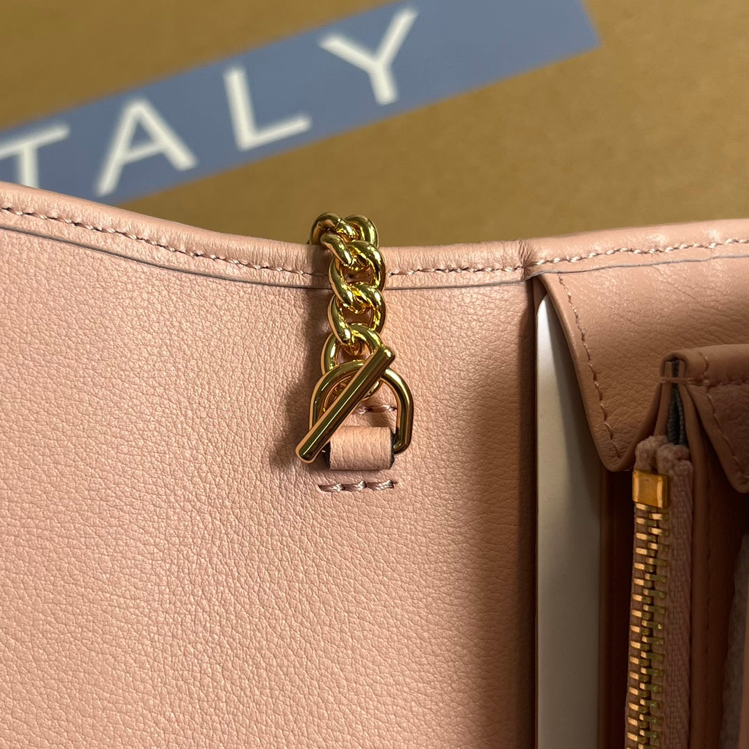 BLONDIE SHOULDER BAG 21 IN LIGHT PINK CALFSKIN GOLD HARDWARE